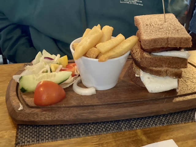 Egg and sausage sandwich, George and Dragon, Upton